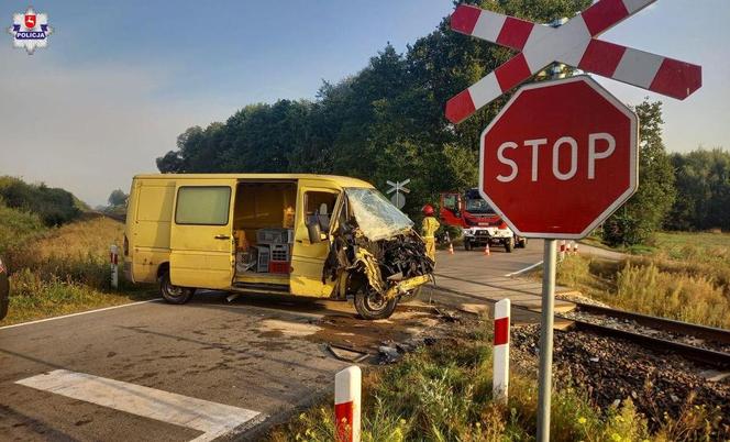 Zignorował znak "STOP" i uderzył w pociąg. Poważny wypadek na Lubelszczyźnie