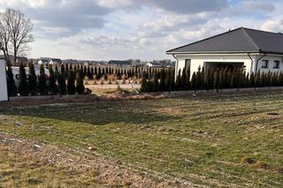 Wypadek w Dębowicy, auto dachowało