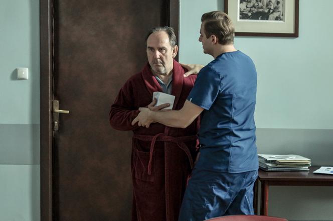 Szóstka odc. 2. John (Sławomir Orzechowski), dr Lipski (Szymon Piotr Warszawski)