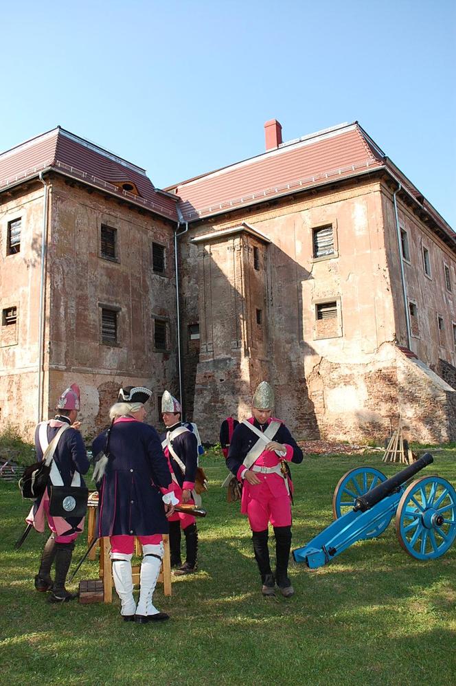 Pałac w Strudze – biwak historyczny w 2015 r.