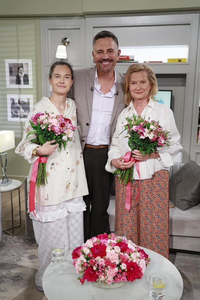 Barbara Bursztynowicz w najmodniejszej koszuli tego sezonu. Ideał dla kobiet dojrzałych