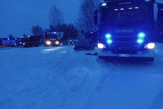 Pierkunowo: Tragedia na jeziorze Kisajno. Pod wędkarzami załamał się lód [FOTO]