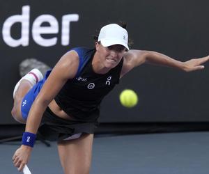 POLKA DEMOLKA! Królowa Iga Świątek wróciła na tron w wielkim stylu! Jessica Pegula rozbita w finale WTA Finals!
