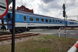 Tylko w tym roku w województwie śląskim zmodernizowano 53 przejazdy kolejowo-drogowe. Wszystko po to, by było bezpieczniej 