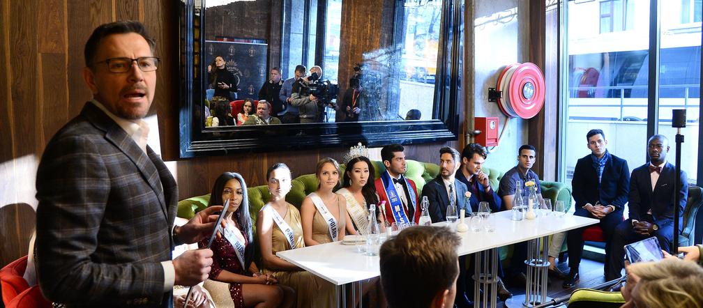 Krzysztof Ibisz i najpiękniejsi z całego świata