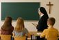 Religia w szkołach traci uczniów