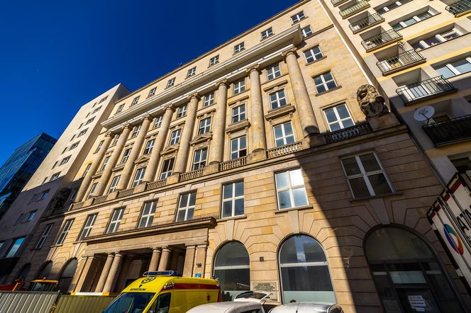 Kamienica na ul. Moniuszki 8 w Warszawie