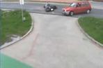 Wypadek w Prudniku - motocyklista uderza w fiata uno