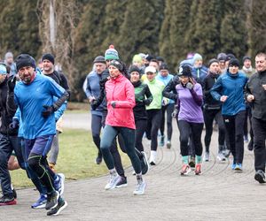 Sobotni parkrun jak zwykle przyciągnął tłumy. To wyjątkowy bieg w samym sercu Katowic ZDJĘCIA