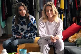Barwy szczęścia odc. 2982: Grażyna (Kinga Suchan), Madzia (Natalia Sierzputkowska)