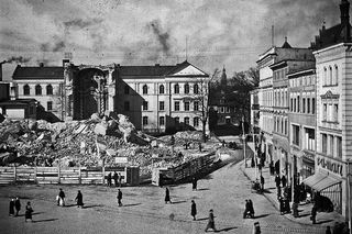 Tajemnica bydgoskiego Starego Rynku. Dlaczego hitlerowcy zburzyli dumę miasta? Zobacz archiwalne zdjęcia [GALERIA]