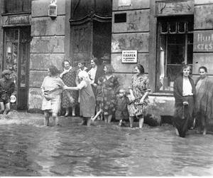 Wielkie powodzie, które nawiedzały Kraków. Wisła osiągnęła wówczas najwyższy poziom w historii 