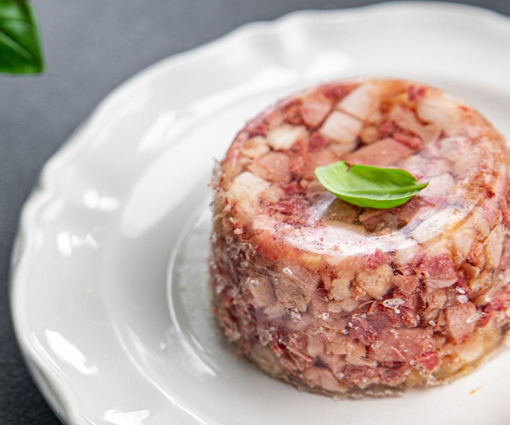 Golonka na zimno. Doskonała przekąska z gotowanego mięsa 