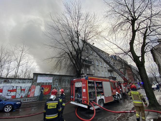 Pożar na ul. Dowborczyków w Łodzi