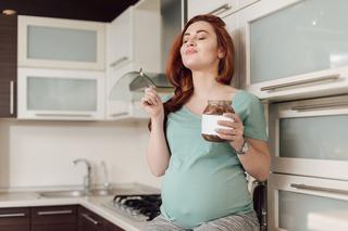 Sposoby na wilczy apetyt. Co jeść, gdy dopadnie cię głód w ciąży?