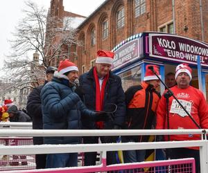 21. edycja Festiwalu Biegów Świętych Mikołajów w Toruniu. 2000 uczestników na starcie