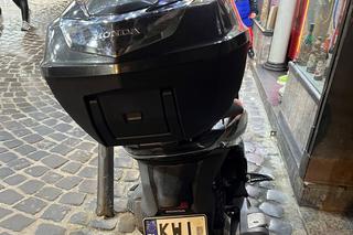 Polskie rejestracje w Neapolu - dlaczego tyle ich tam jest?