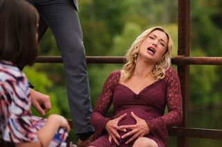 Pierwsza miłość streszczenia odcinków 4076-4080. Tomek drąży temat koleżanki Janka z pracy i nabiera przekonania, że coś między nimi zaszło