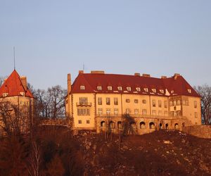 To jedyna taka willa w Krakowie. Znajduje się w lesie, widać z niej nawet Tatry