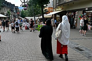 Arabowie zrobili to w Zakopanem i zarobili dwa tys. mandatu. Bezradna policja publikuje apele po arabsku