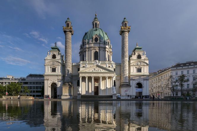 Kościół św. Karola Boromeusza - jedna z najsłynniejszych barokowych świątyń w Europie