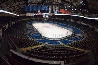 Gdzie odbędzie się walka Szpilka - Kownacki? Z czego słynie Nassau Veterans Memorial Coliseum?