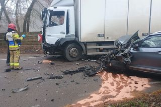 Gmina Łuków: Groźny wypadek w Krynce. Dwie osoby trafiły do szpitala