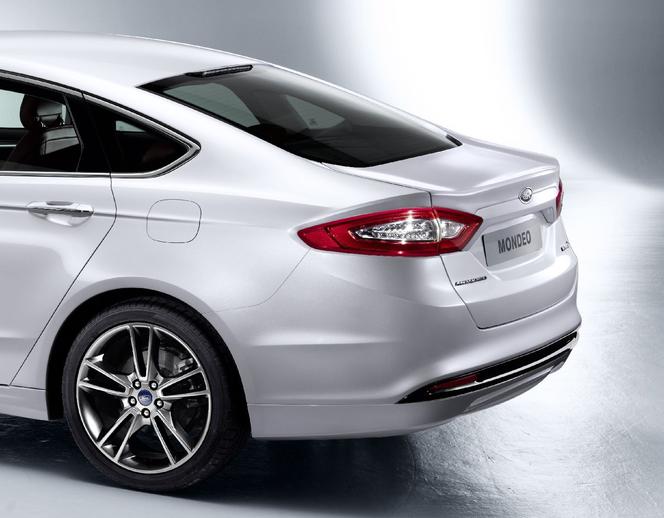 Ford Mondeo 2013 4d