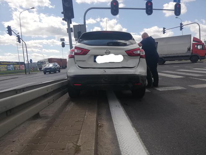 Pijany kierowca doprowadził do zderzenia trzech samochodów