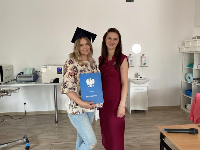 Wakacyjny patrol Eska Summer City w olsztyńskim oddziale Szkoły Policealnej Pascal
