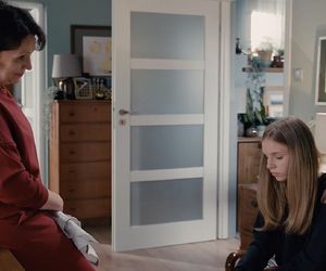 M jak miłość odc. 1883. Marysia (Małgorzata Pieńkowska), Sara (Nadia Smyczek)