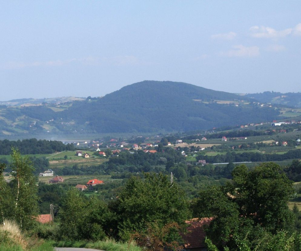 To jedna z najpiękniejszych małopolskich wsi. Kiedyś należała do zakonnic [GALERIA]