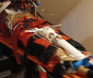 Zasztyletował sanitariusza, odpowie za usiłowanie zabójstwa drugiego medyka