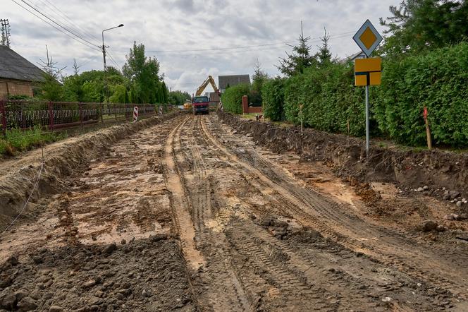 Przebudowa drogi spowodowała spore utrudnienia. Zamknięta dla ruchu jest ul. Tadeusza Kościuszki w Przesmykach