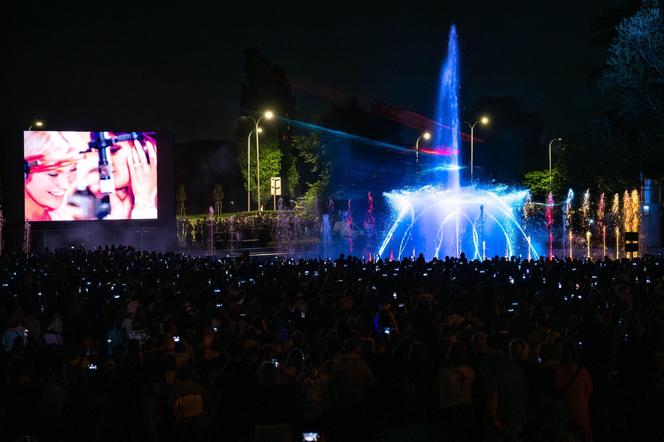 Ostatni miesiąc pokazów w Multimedialnym Parku Fontann. „Dancing Queen” przeniesie was do 1976 roku