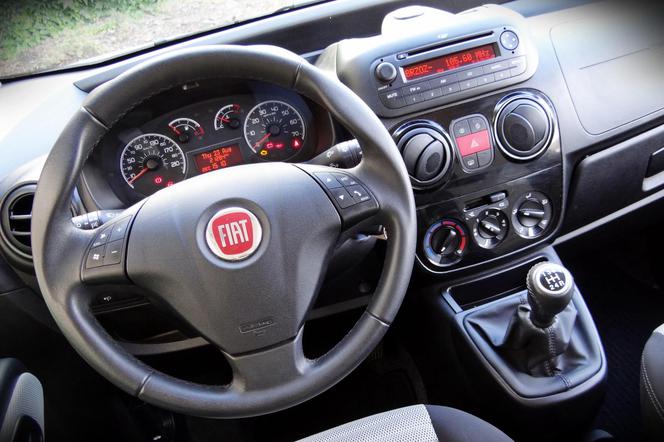 Fiat Qubo 1.3 MultiJet - TEST, opinie, zdjęcia, wideo - DZIENNIK DZIEŃ 4: Wnętrze, wyposażenie i bagażnik