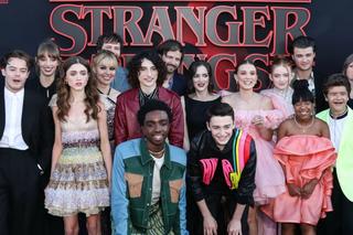 Zarobki aktorów serialu Stranger Things robią wrażenie. Zgarną krocie za 5. sezon