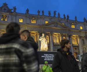 Pilne wieści z Watykanu. Piszą o nocy papieża. To już dwunasta doba