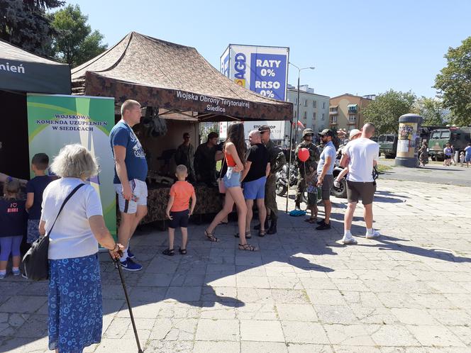 Obchody Święta Wojska Polskiego w Siedlcach i wystawa sprzętu wojskowego