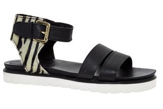 Ubrania, buty i akcesoria na lato w TK Maxx. Zobacz, co znajdziesz w sklepach!