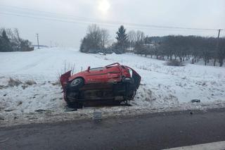 Tragiczny wypadek w pow. chełmskim. Życia kierowcy nie udało się uratować