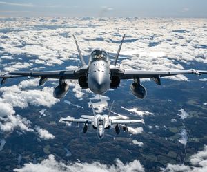 Kanadyjskie CF-18 i CC-130 w Krajach Bałtyckich