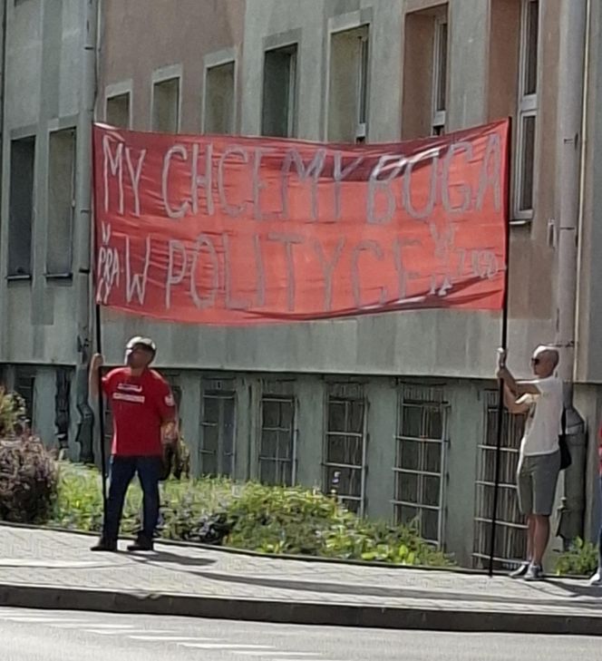 Marsz Równości przeszedł przez ulicami Rzeszowa. Była kontrmanifestacja