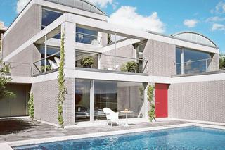 Elewacja z szarego klinkieru