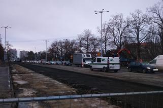 Toruń: Drogowy armagedon blisko centrum. Miasto zapowiada poprawę [ZDJĘCIA]