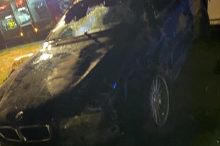 Pijany w bmw roztrzaskał się o słup i przystanek! Drogowa demolka pod Piasecznem