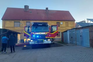 Trzy razy w to samo miejsce! Strażacy w budynku w Dąbrówce