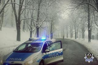 Uwaga na głowy! Lodowe sople zwisają z dachów, pod naporem śniegu łamią się gałęzie 