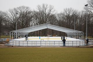 Grudziądzkie lodowisko znów budzi emocje. Czy cennik zaskoczy mieszkańców?