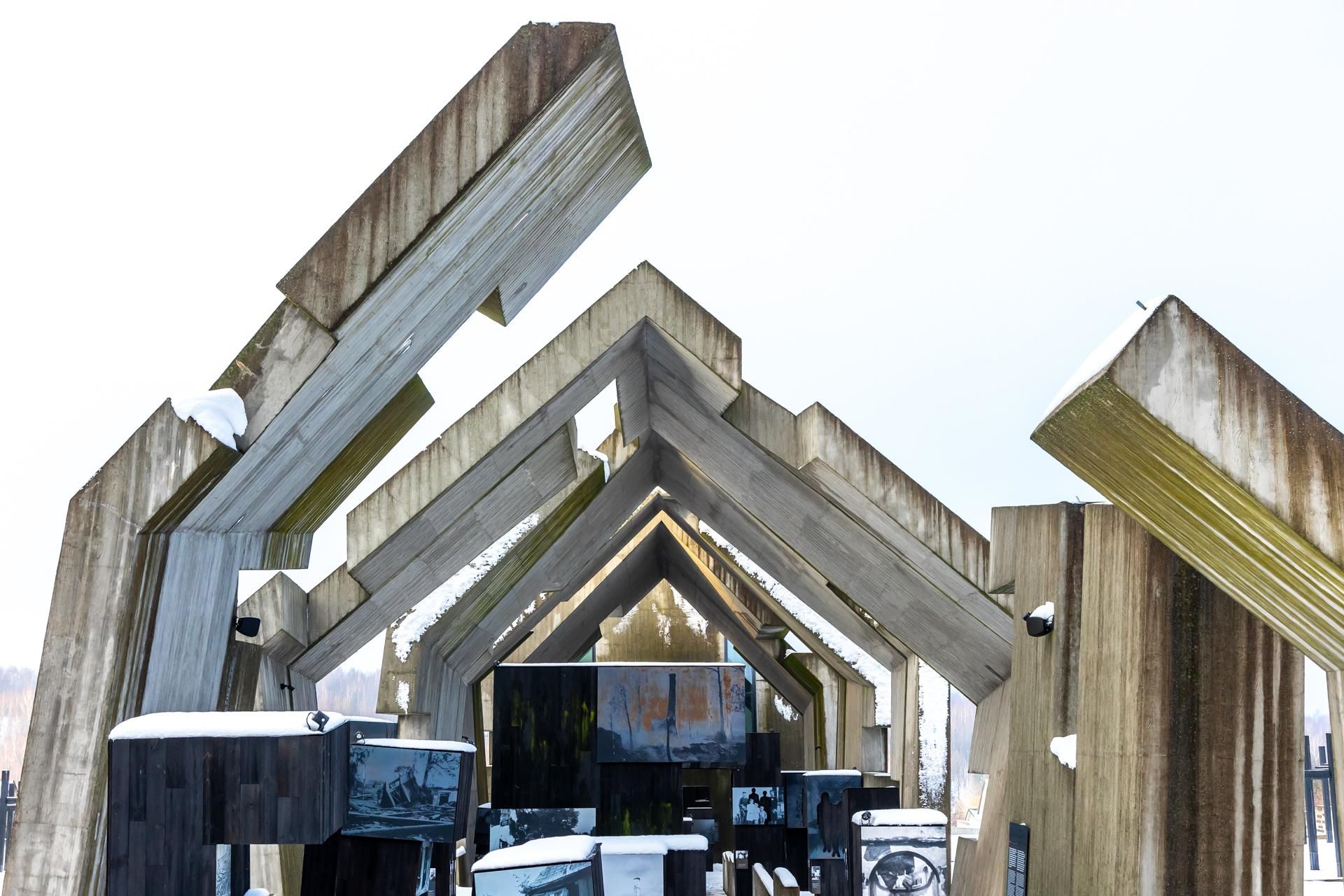 Mauzoleum Martyrologii Wsi Polskich w Michniowie